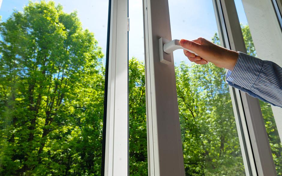 remplacer une vitre cassée Étiolles